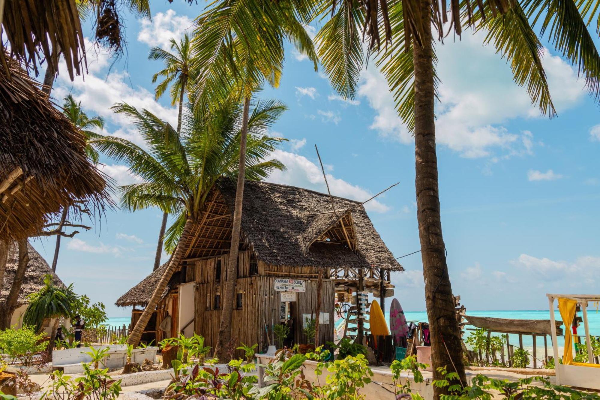Pili Pili Beach Bungalows 江比阿 外观 照片