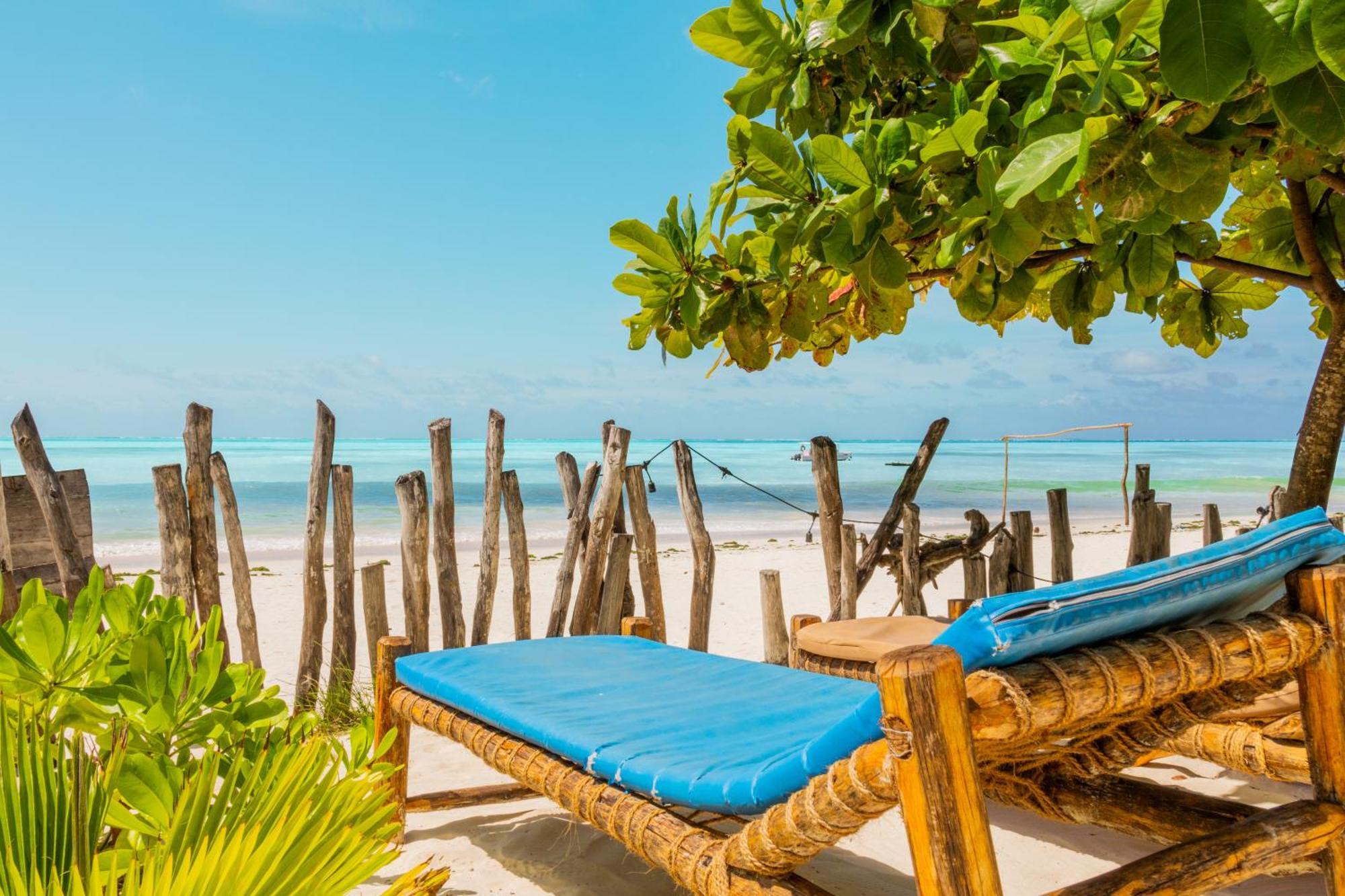 Pili Pili Beach Bungalows 江比阿 外观 照片