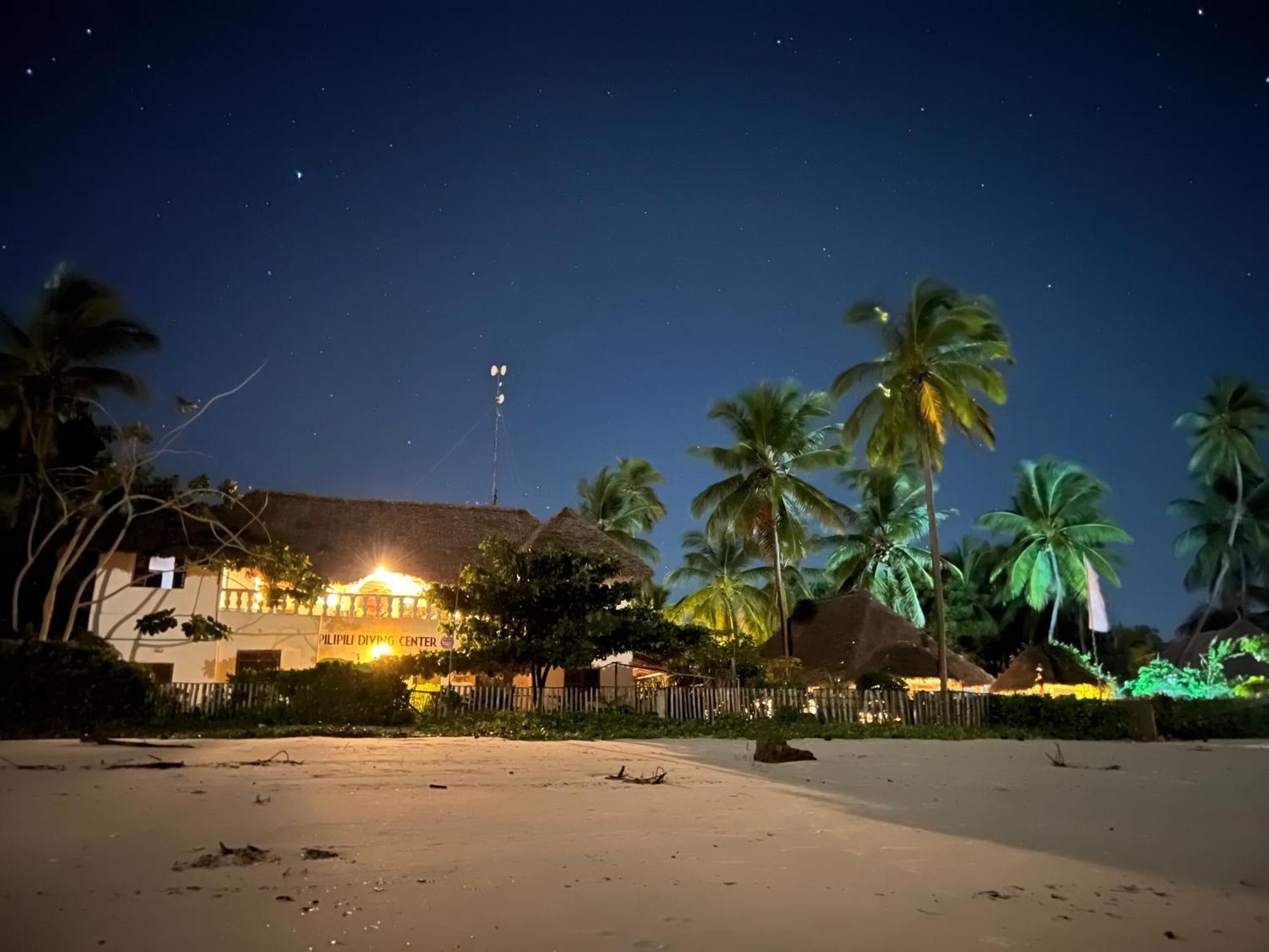Pili Pili Beach Bungalows 江比阿 外观 照片
