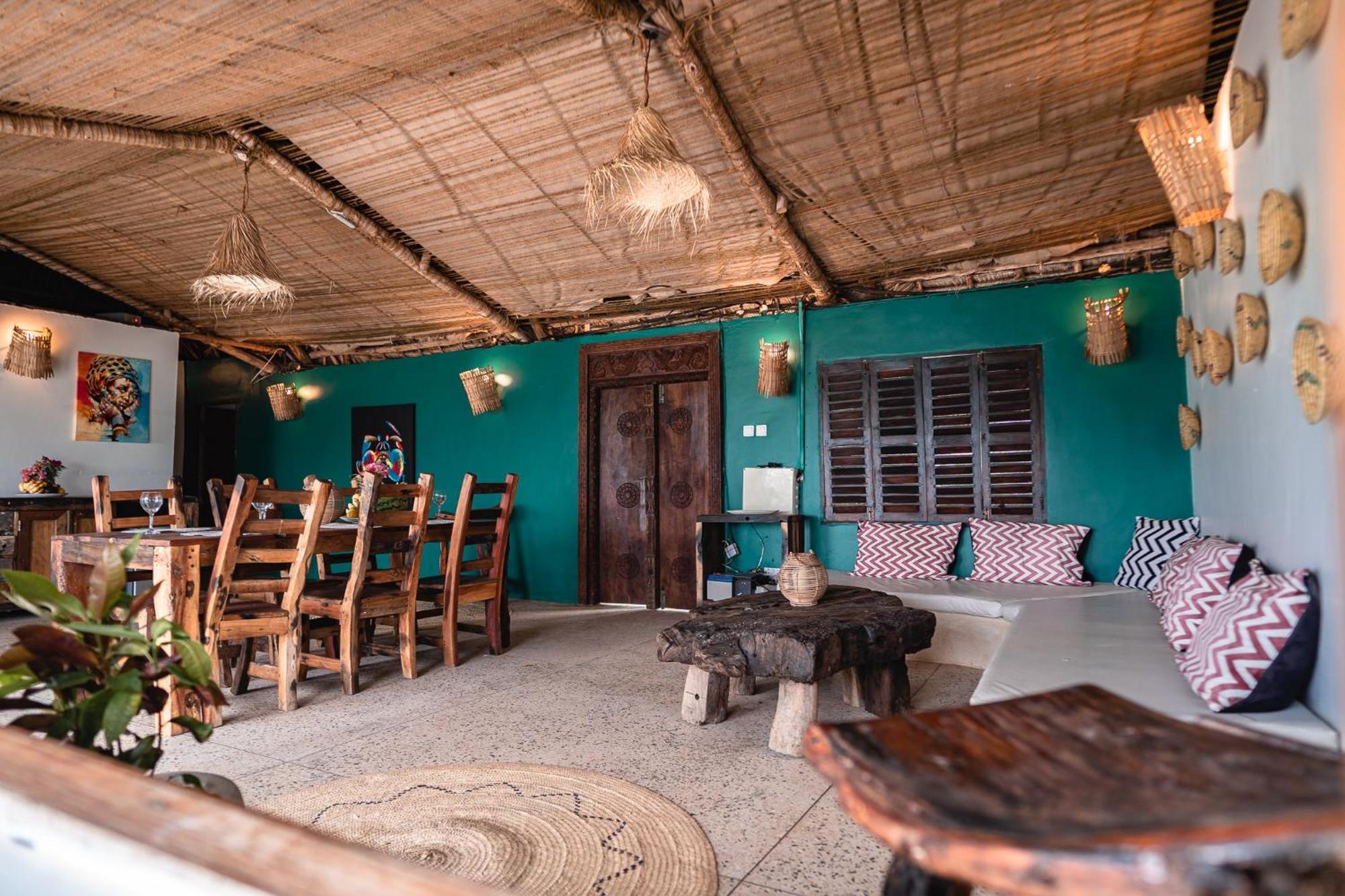 Pili Pili Beach Bungalows 江比阿 外观 照片